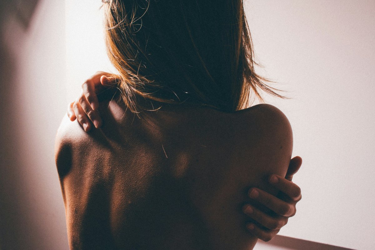 5 positions et astuces pour soulager les maux de dos