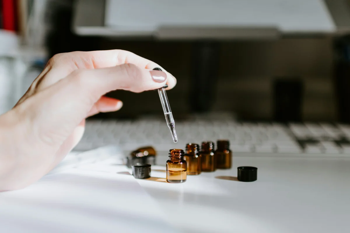 Diffuseur d'huiles essentielles maison ou nomade : lequel choisir